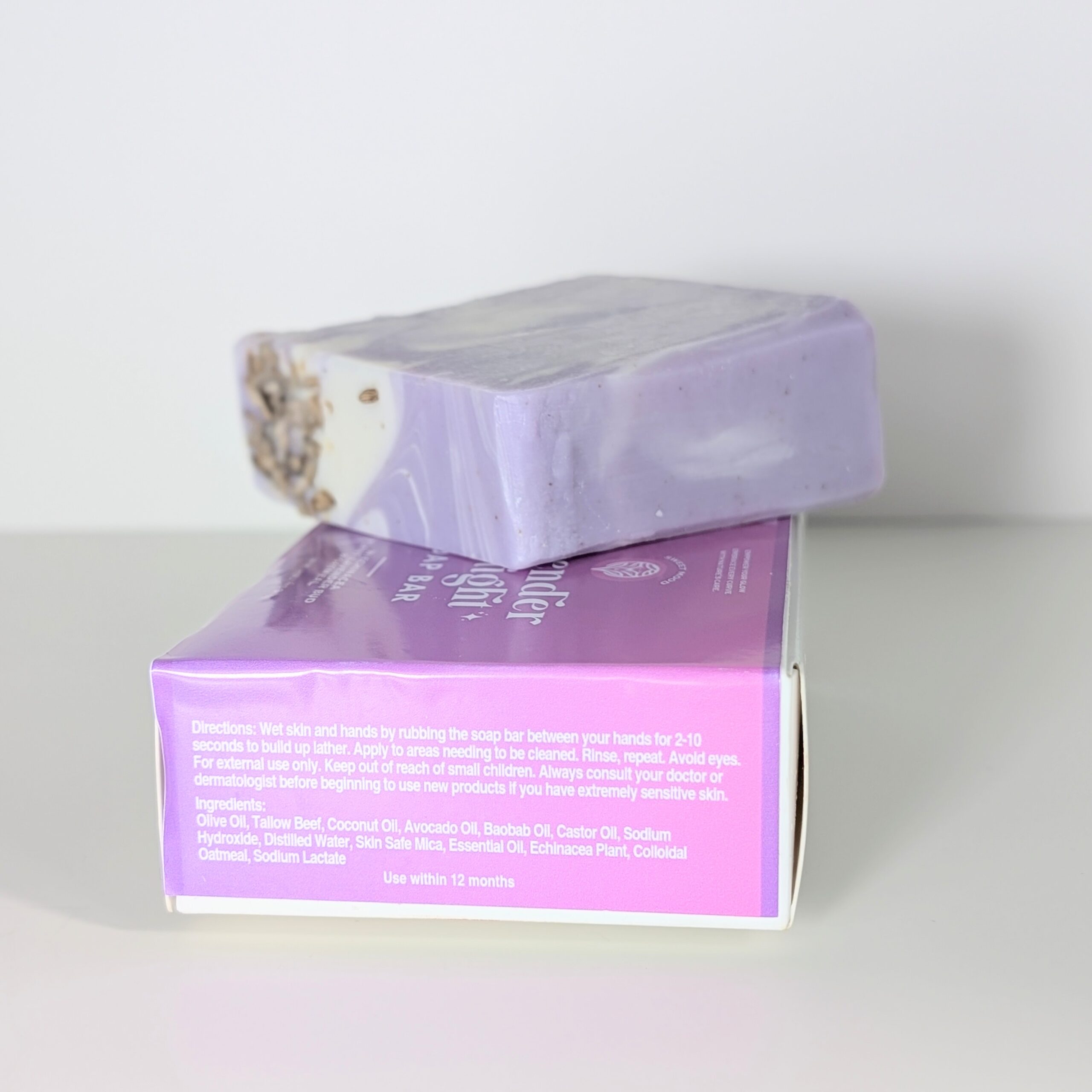 Lavender Delight Soap w/Echinacea Plant, Lavender Bud, and Oatmeal